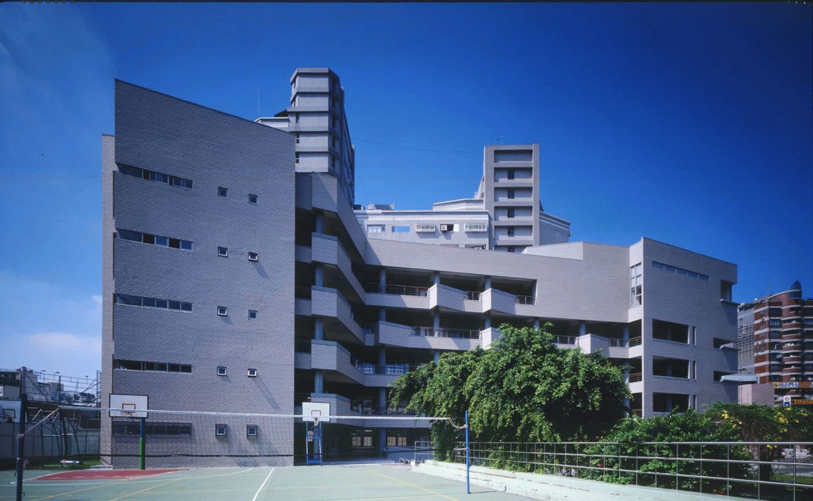 國立臺南護理專科學校教學大樓